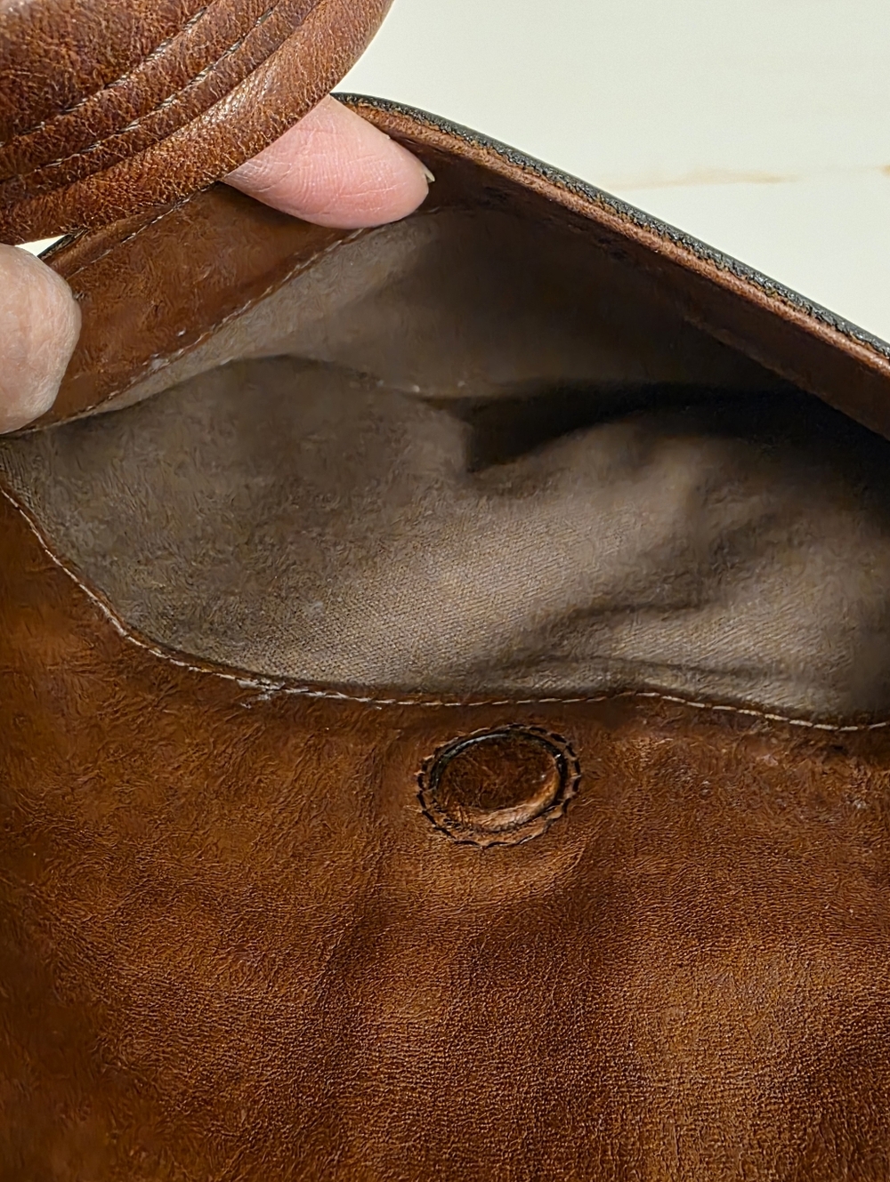 Chloe | Brown Leather Crossbody Bag - Picture 7 of 16